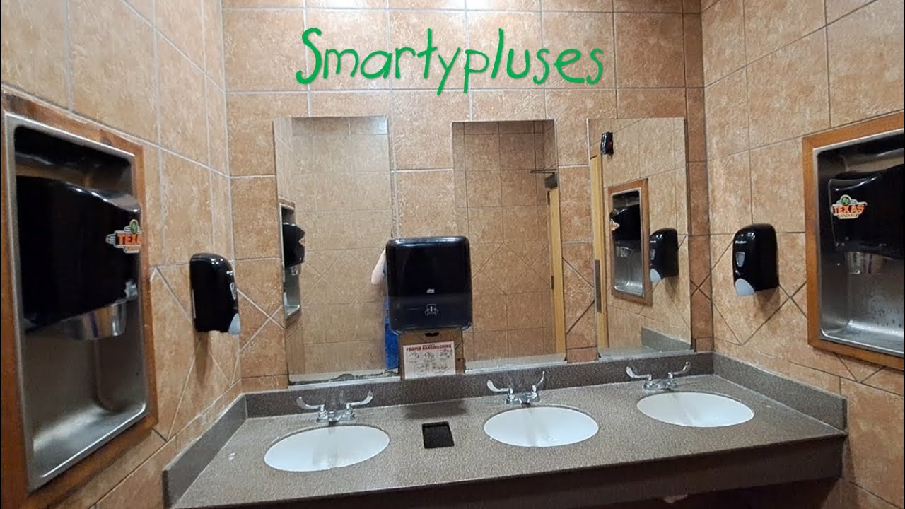 World Dryer SMARTdri Pluses @ Texas Roadhouse - Edwardsville, IL