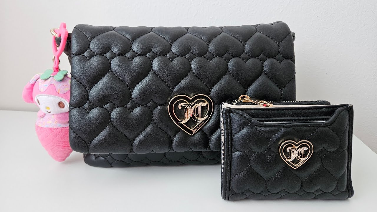 what's in my juicy couture heart quilted flawless flap crossbody bag?👸🏽🖤