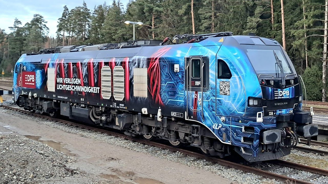 VTG Eurodual in neuem Desgin - DPB Group übernimmt Retrack 159 221, Bauzug mit V100 am Alzkanal 