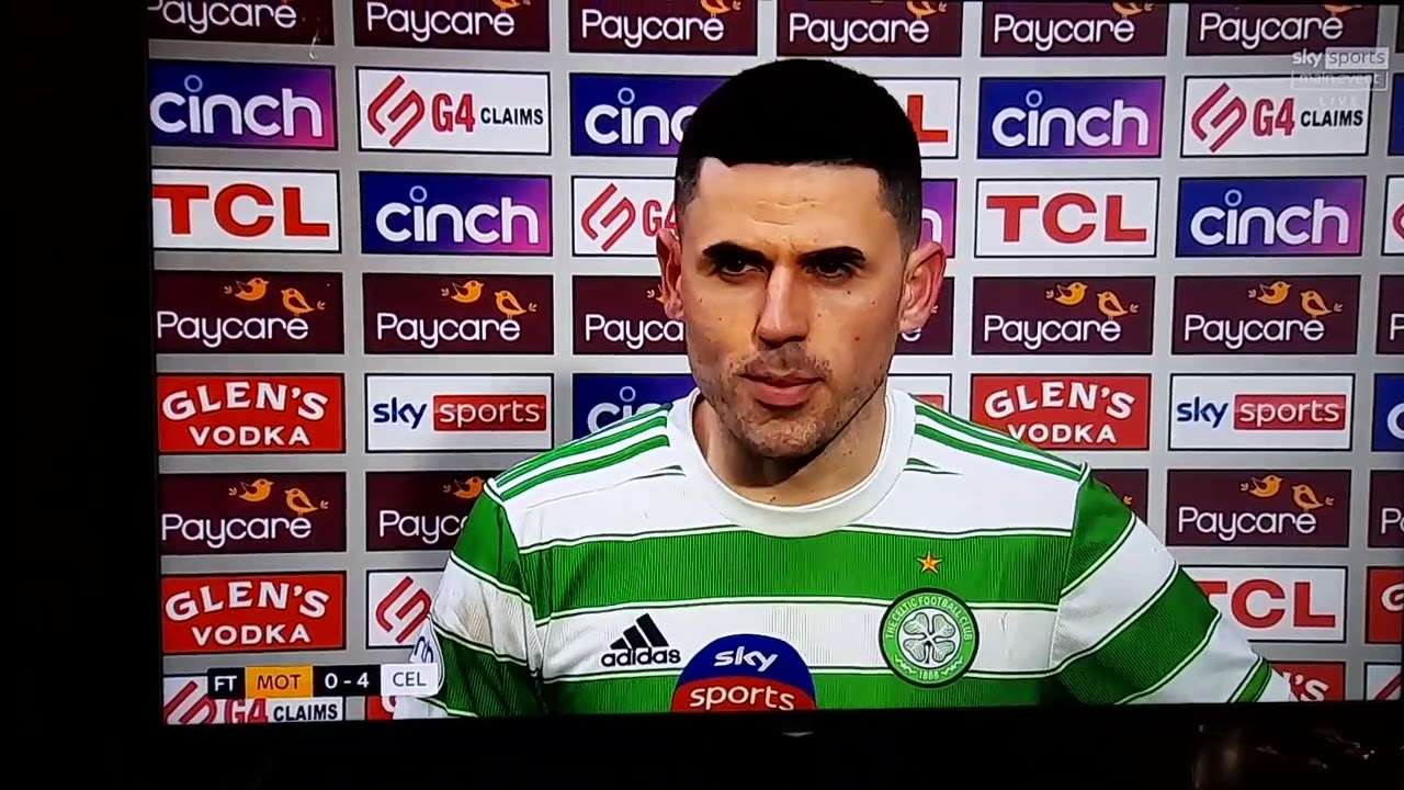 Tom Rogic puts Laptop Loyal reporter in his place