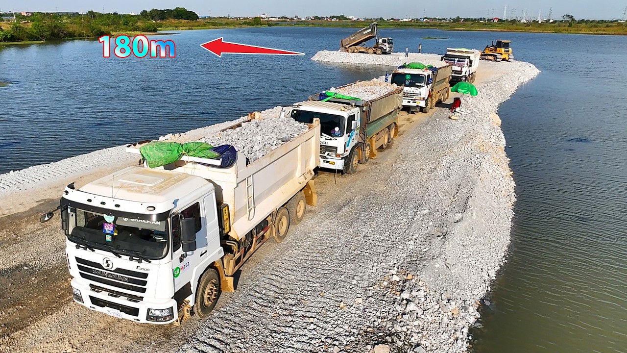 Incredible new update, pave the road across the lake using SHANTUI DH17 C3PRO Dozer, battery filling