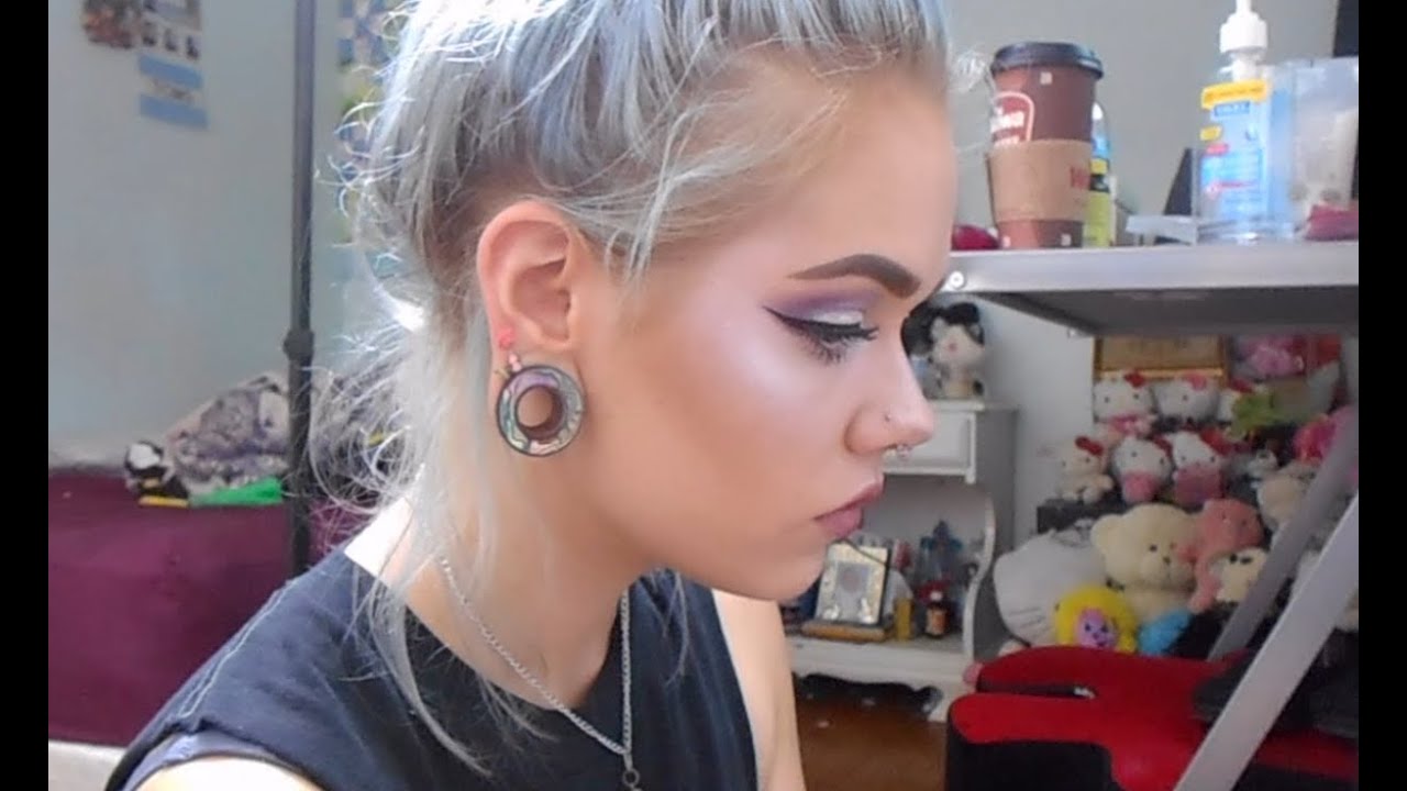 updated: How I Do My Makeup!