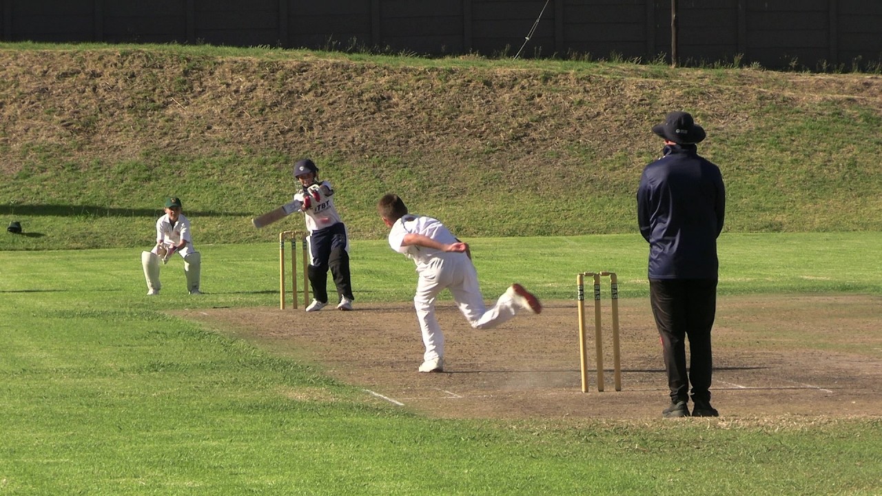 Paarl Gim vs Mikro O/13 Cricket, Mikro's bat innings.