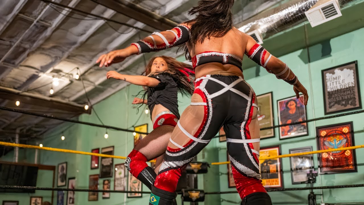 Kenzie & Shawna vs. Clara, Tess, & Nikki (Handicap Match) | KFW Grunge Night