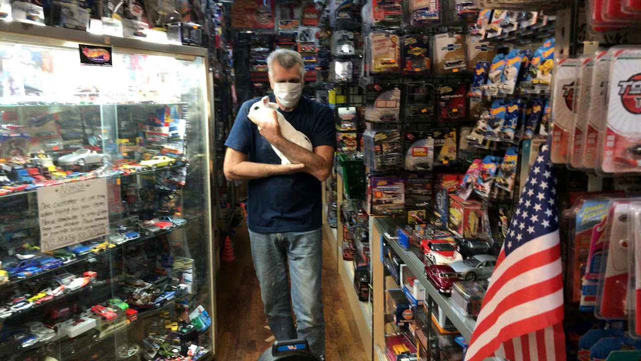В четверг вечером коллекционные игрушки от Hotwheels покажут, расскажут и распакуют! 19.11.20