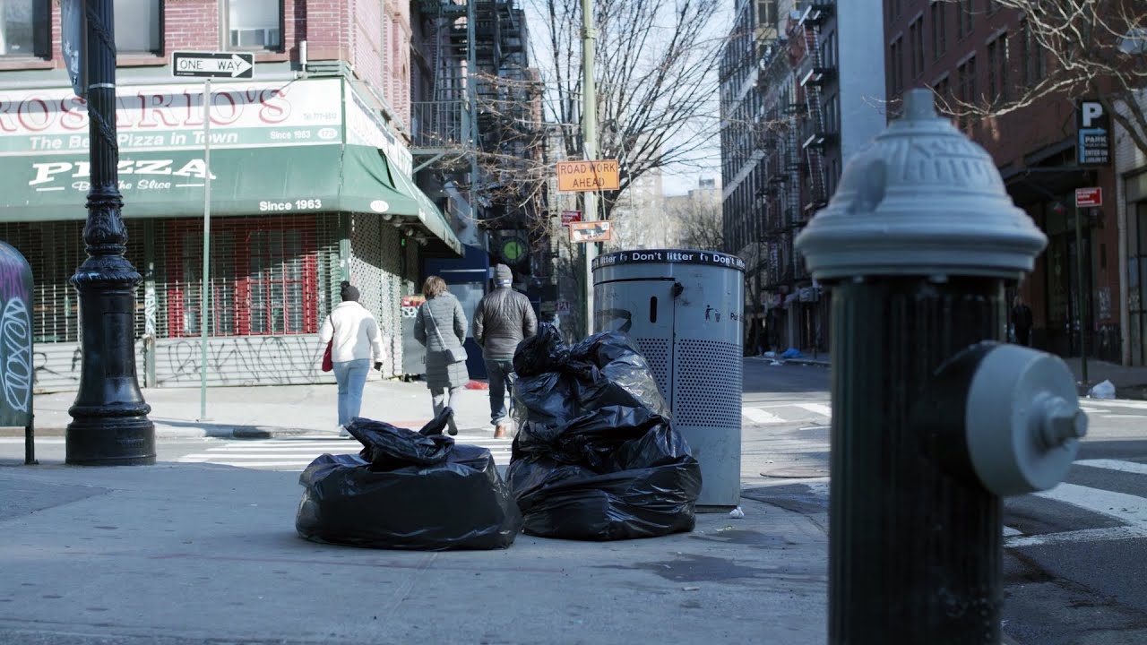 Waste handling with electric and autonomous refuse trucks for more sustainable cities
