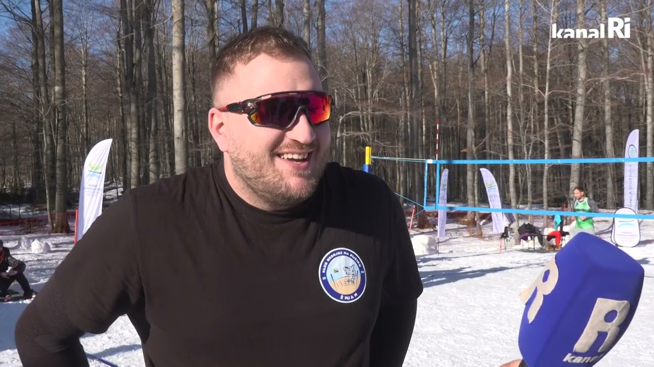 Sunčana nedjelja na Platku: Odbojka na snijegu okupila ekipe iz cijele Hrvatske