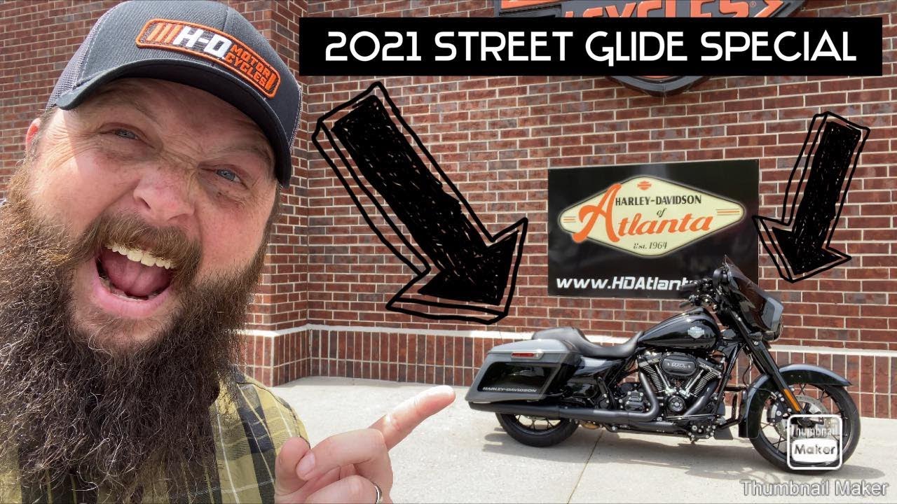 2021 Harley-Davidson Street Glide Special ( black trim ) this color option is super clean looking!