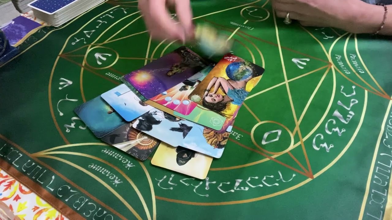 КАК ОН ТАМ БЕЗ МЕНЯ?💕⁉️🥸🥰#гадание #таро #tarot 
