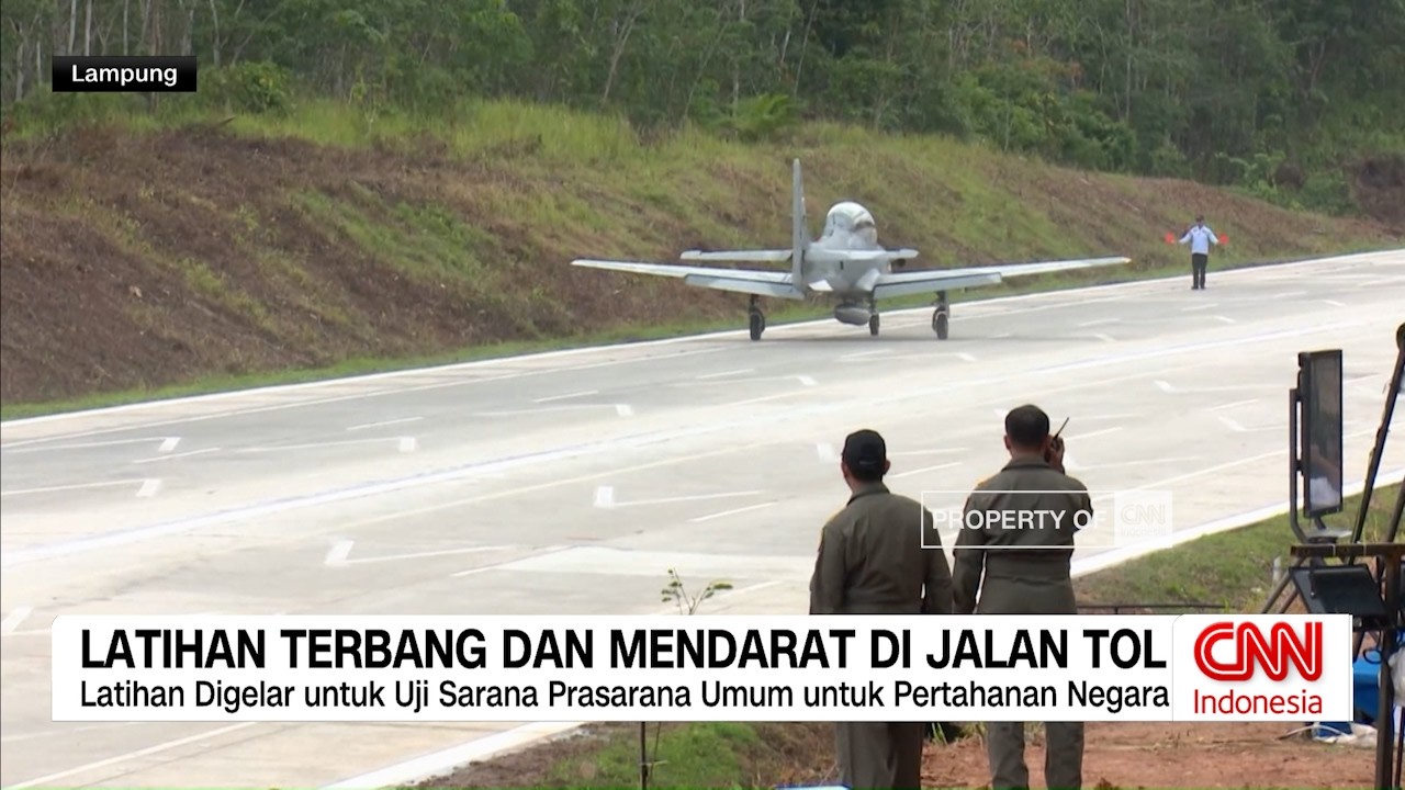 Latihan Terbang dan Mendarat di Jalan Tol