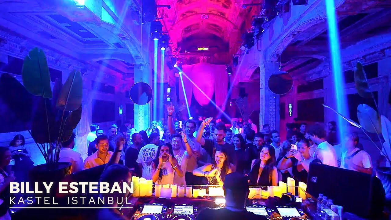 Billy Esteban - Cafe De Anatolia Experience (Kastel, Istanbul)