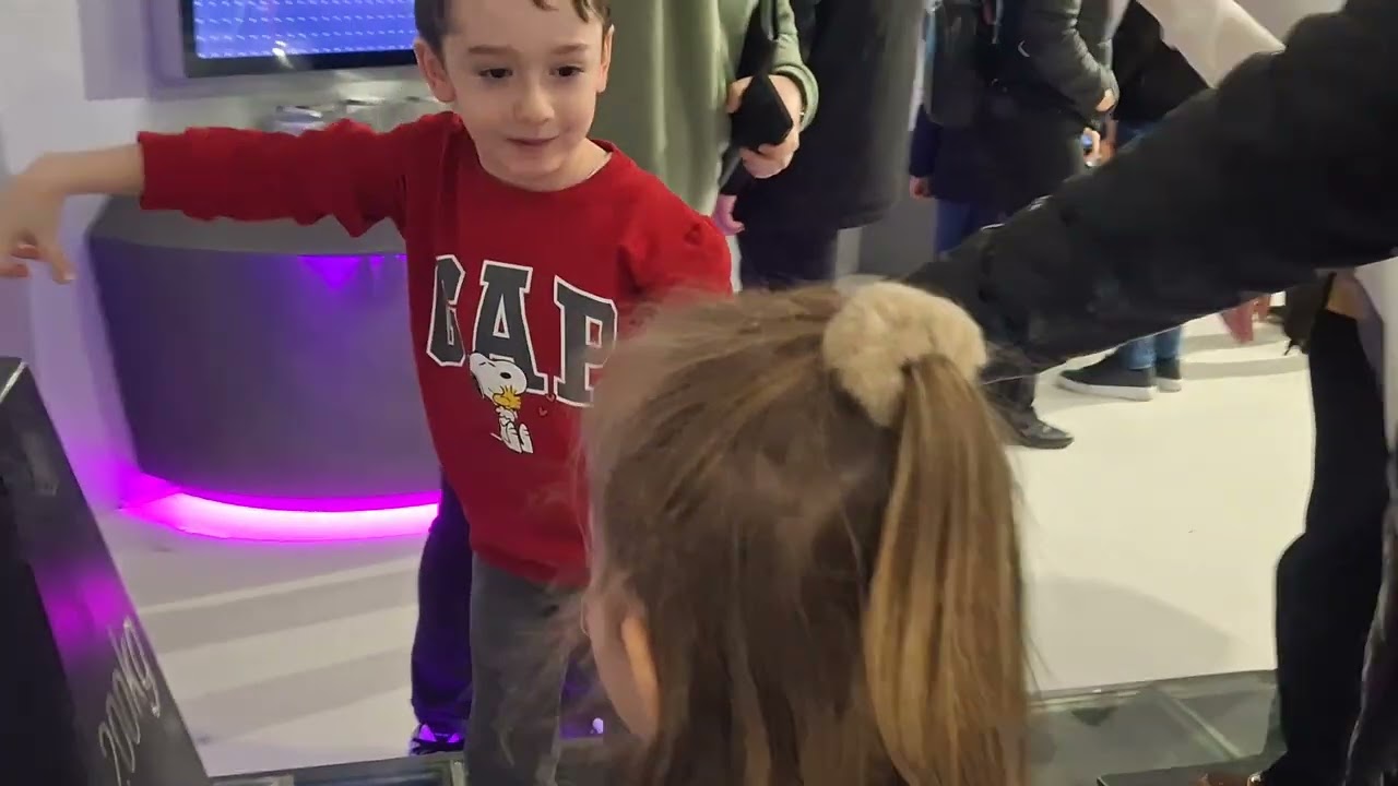 Bılim merkezı gezımız araba  nasıl calışır inceledık🥰😍🤣