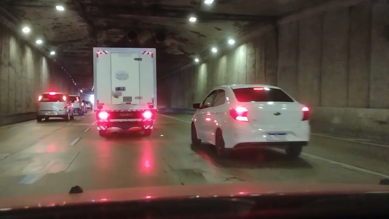 Conhecendo os bairros - São Paulo - Túnel do Anhangabaú - Sentido Santana - Trânsito pesado