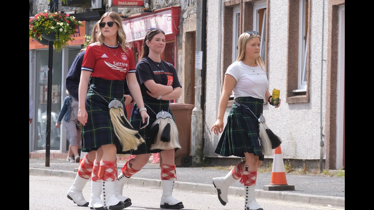 Dufftown Highland Games 2024, pipe and drums, bagpipes