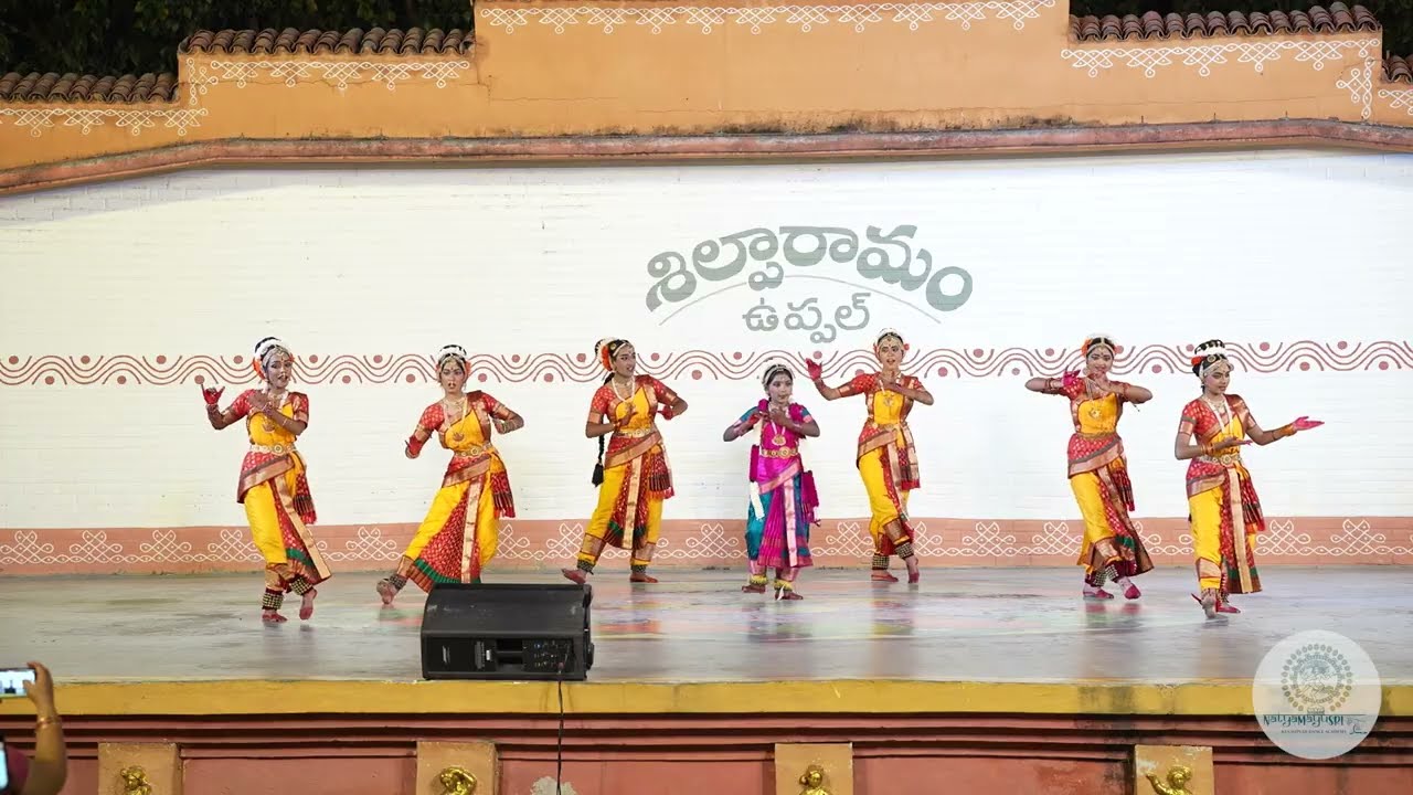 Swagatham Krishna by students of Natyamayusri