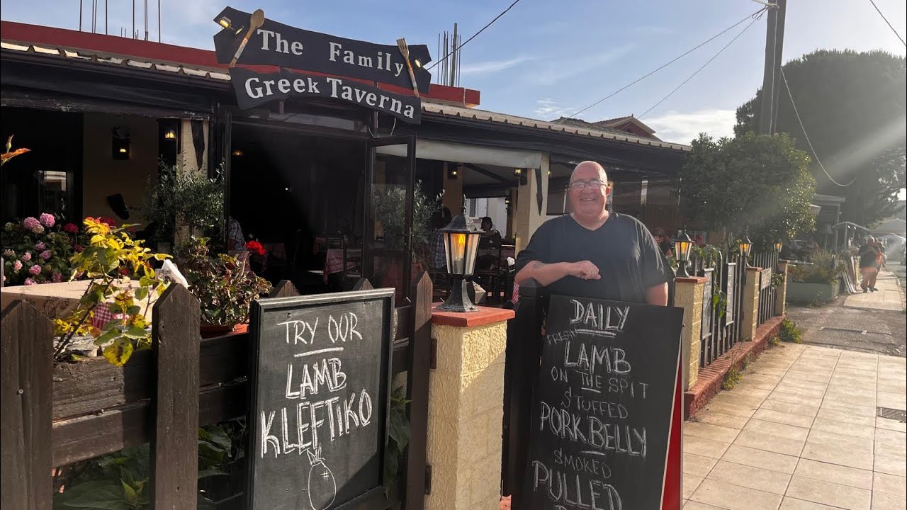 Бар и ресторан Family Greek Taverna. Сидари, Корфу. Ужин на двоих. 45 евро — отличное соотношение...