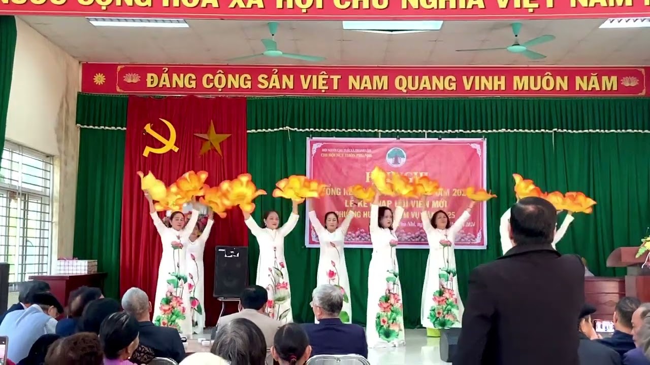Múa: Bông hoa đại đoàn kết- BD: đội ds Phú nhi