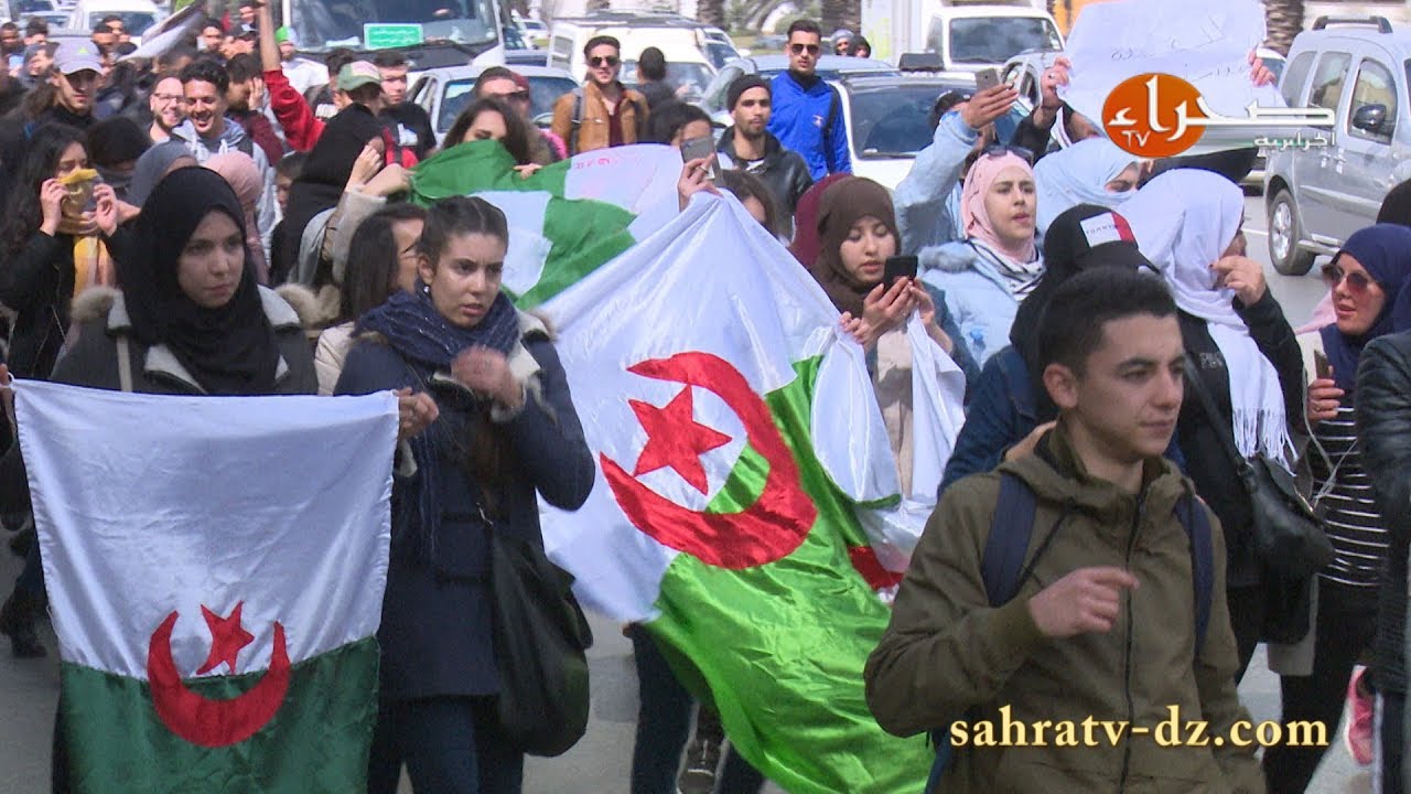 مسيرة حاشدة لطلبة جامعة  بن عكنون  ضد العهدة الخامسة