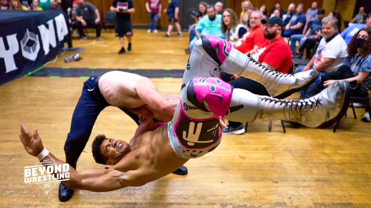 SUBMISSION MATCH: 
