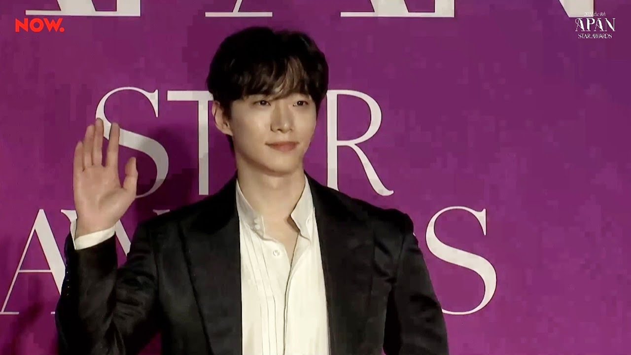 [220929] APAN STAR AWARDS 레드카펫 준호 cut 💛