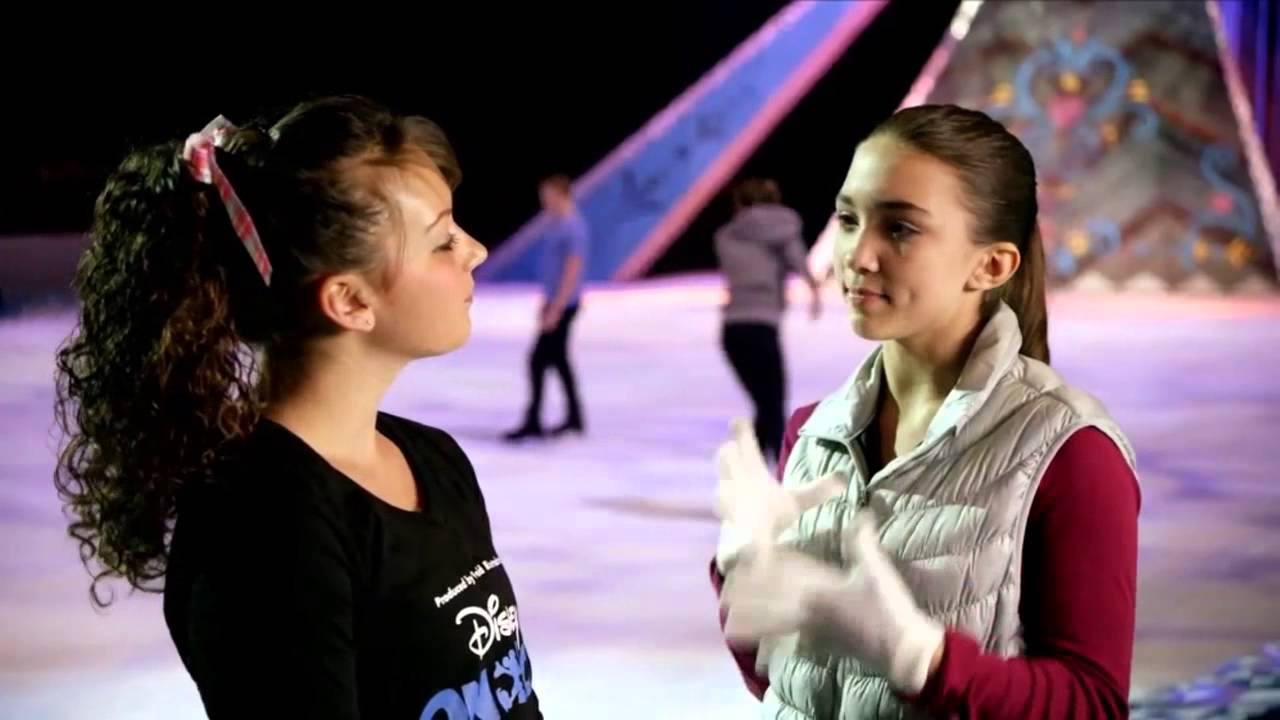 Disney 365: Frozen On Ice (Rowan Blanchard)