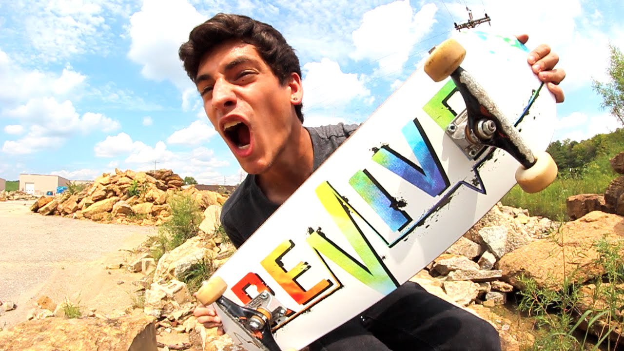 SETTING UP ONE OF MY FAVORITE SKATEBOARDS!