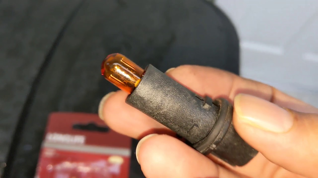 Как поменять габаритный свет на Nissan