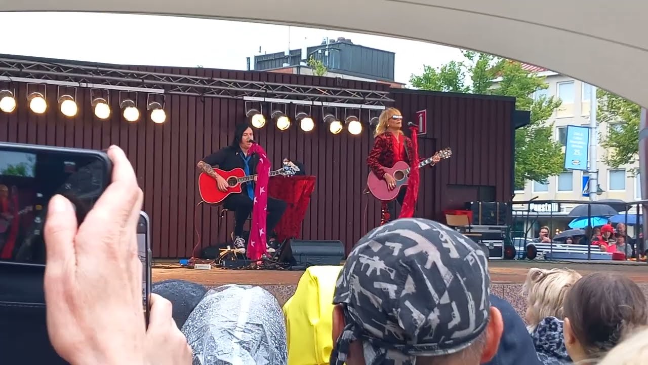 Hammersmith Palais (Demolition 23 song) - Michael Monroe and Rich Jones Duo - Acoustic live at Salo