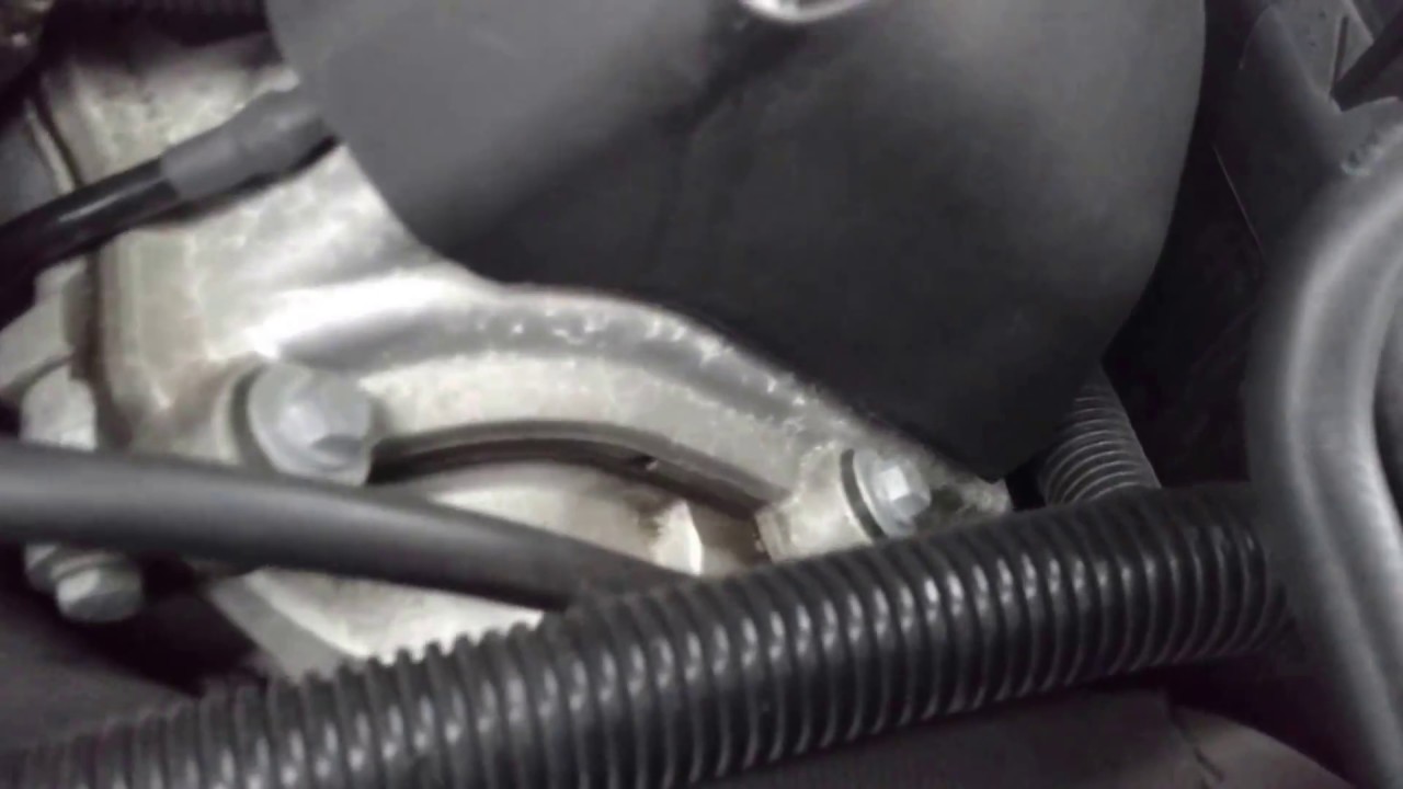 2006 BMW M5 E60 S85 Engine Tapping Knocking Dieseling