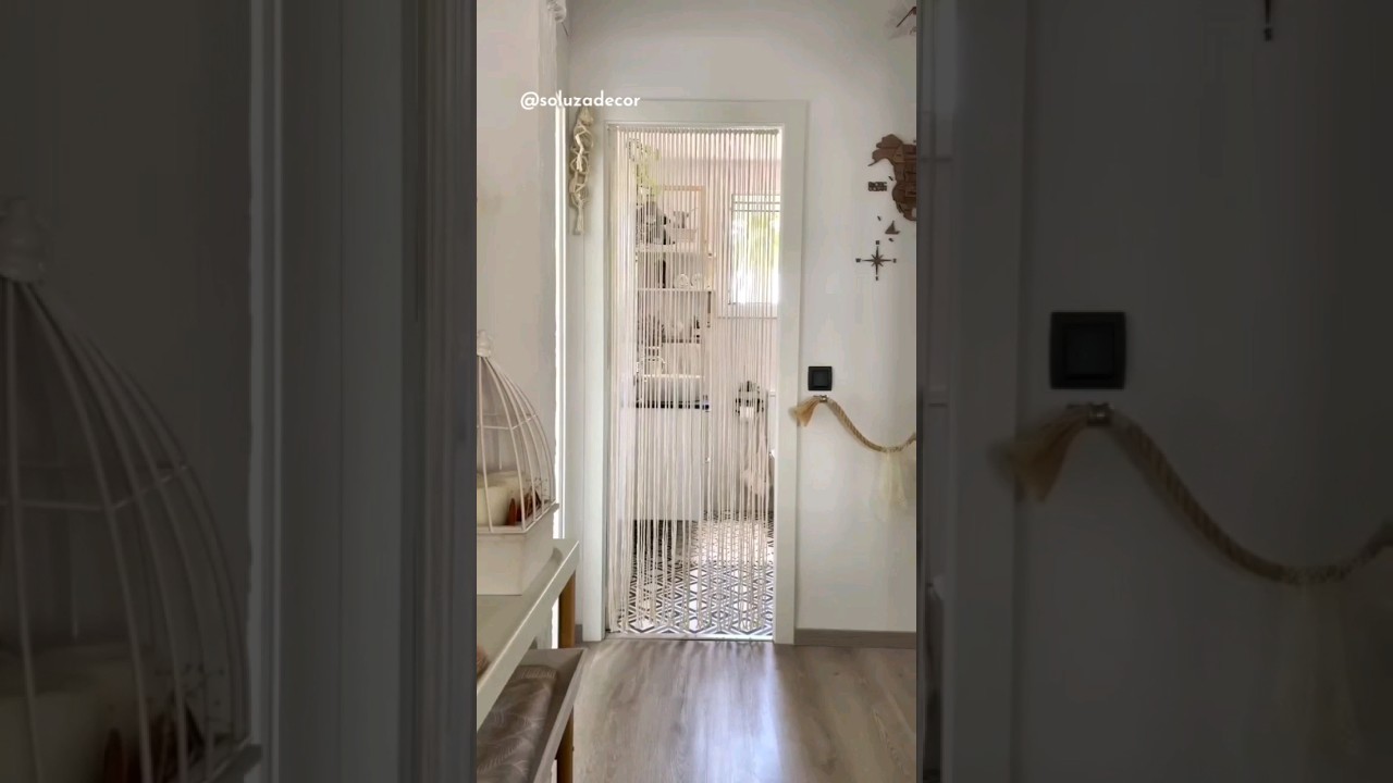 Que transformação!!! Deu todo um charme essa cortina de cordas. E fácil de fazer 