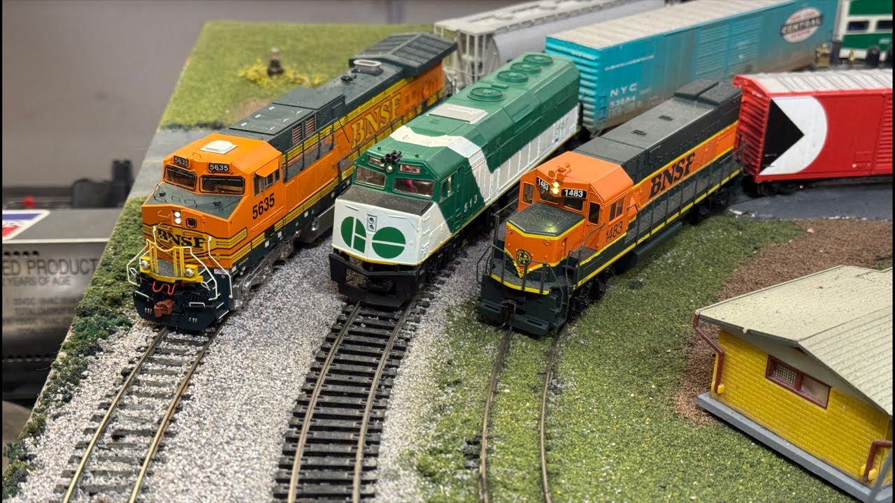 HO Trains & Locomotives on my Model Railroad Live