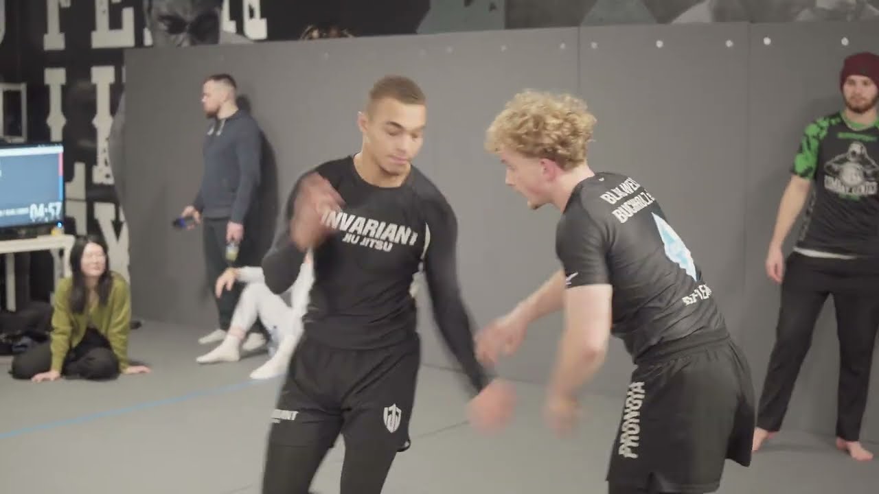 Grappling/BJJ -83KG Advanced Issac A. vs Jasper T.