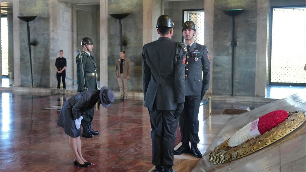 Japonya Prensesi Mikasa'dan Atatürk’e saygı