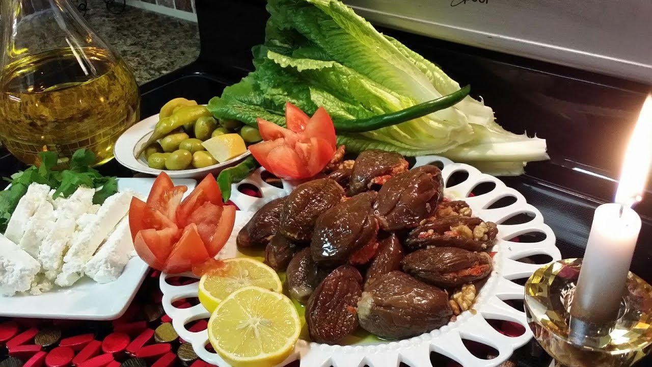طريقه عمل المكدوس باسرع والذ الطرق من مطبخ شاي مهيل الشيف ام محمد