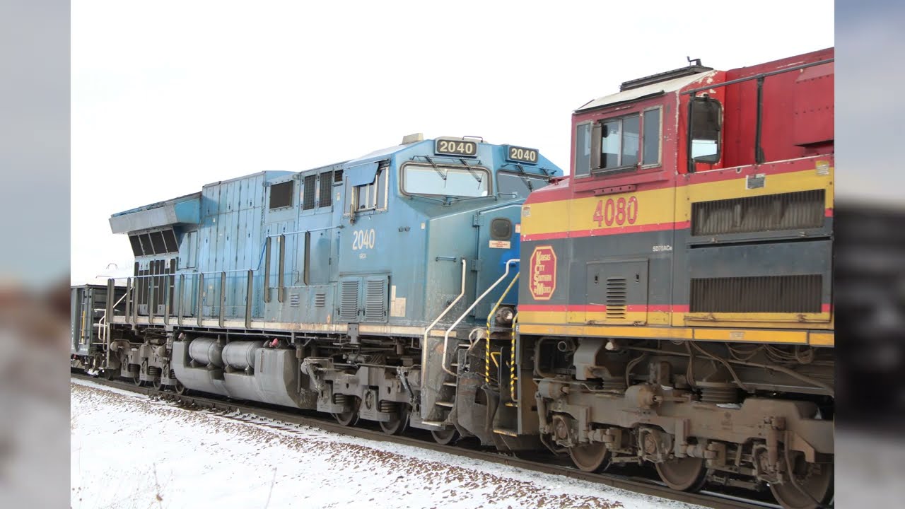 Skittle Lash up in Found Du Lac. Railfanning on a Sunday