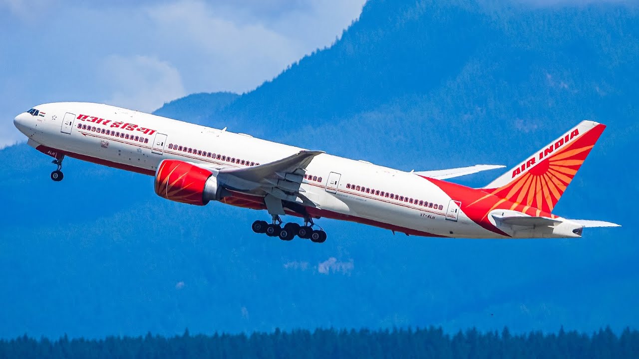 4K Early Morning Spotting: Air India Boeing 77L FULL Arrival, Taxi & Departure With Live ATC at YVR