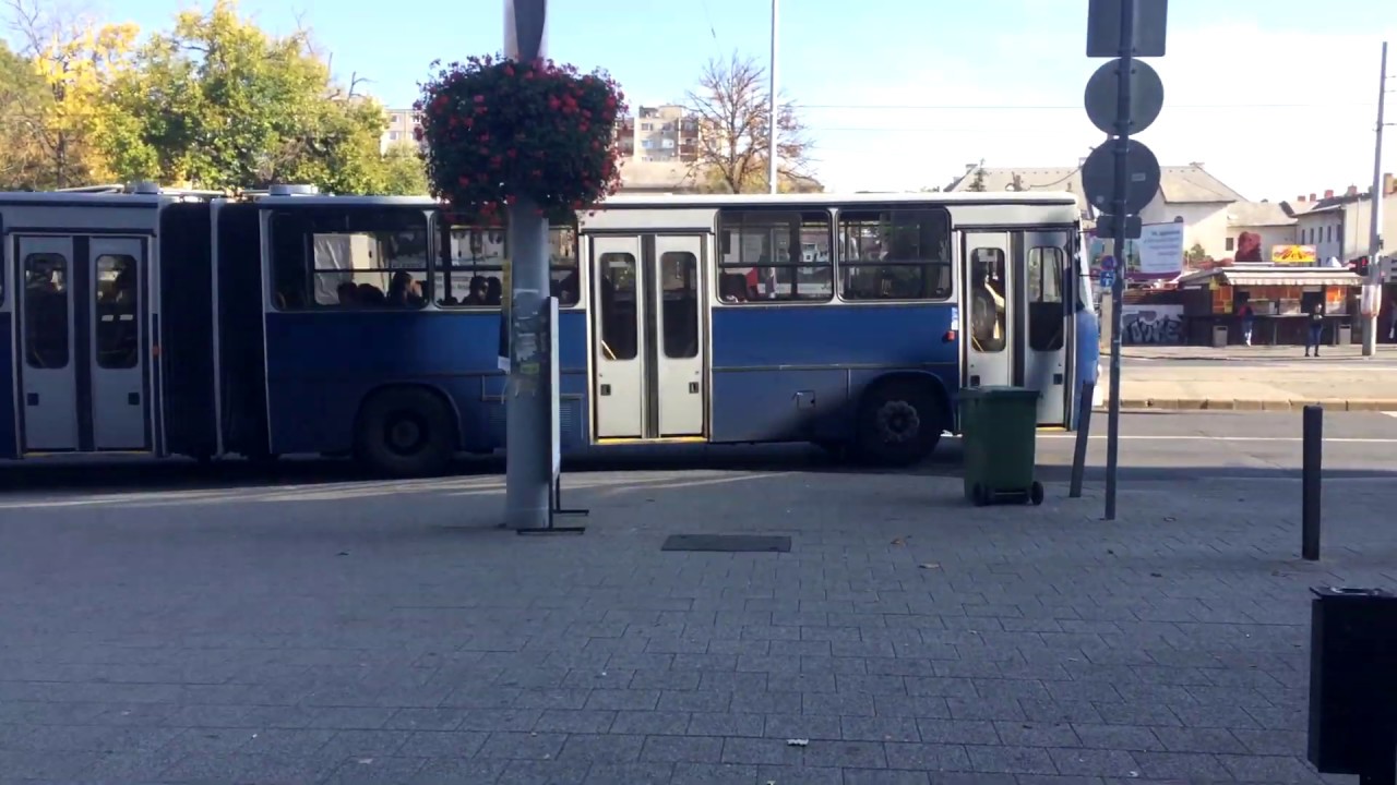 BPI-182 Ikarus 280.40A a Budapesti 30-as buszon
