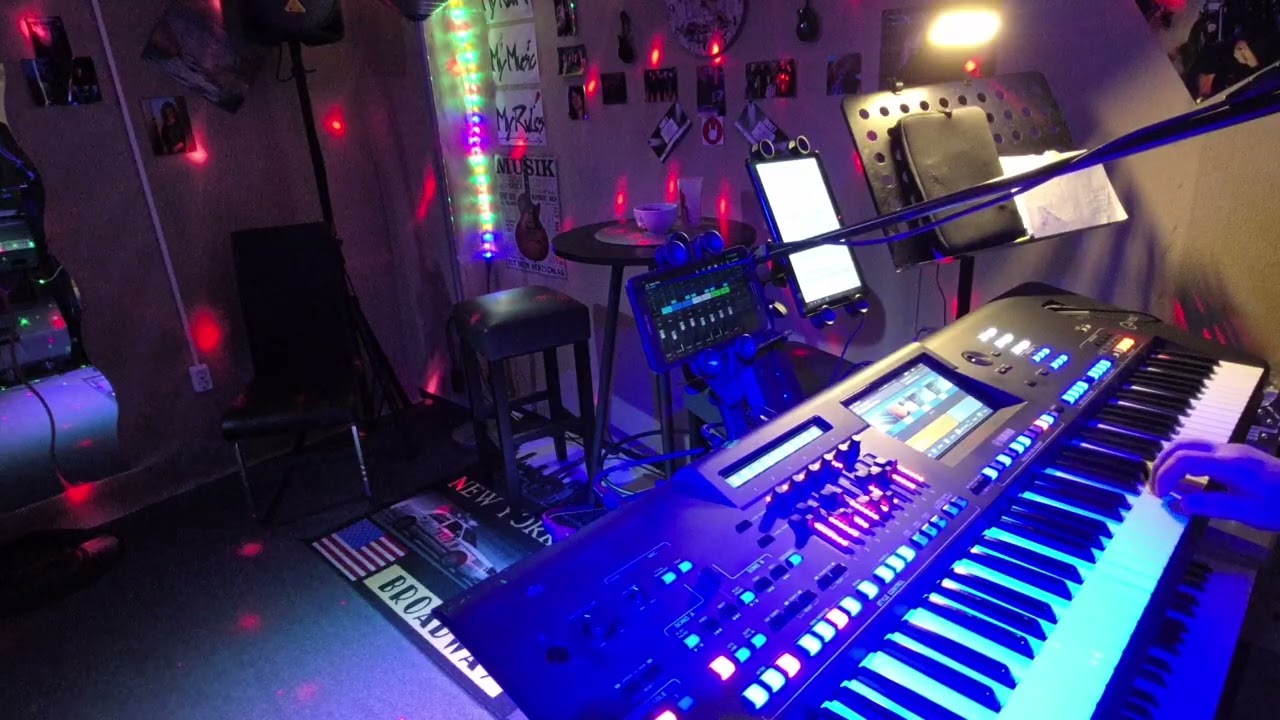 Genos 2  Keyboard Cover  Medley [Capri Fischer / Du bist mein erster Gedanke/ Schön wie Mona Lisa.]