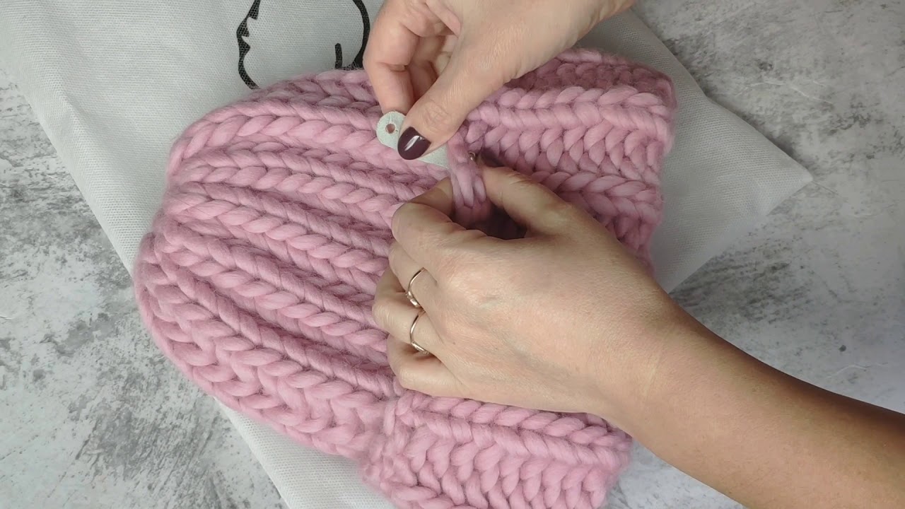 Super chunky hat for women