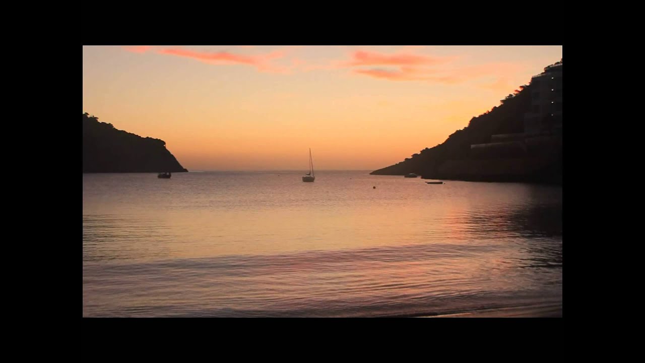 Chillaxin in IBIZA (Cala Llonga Bay Sunrise October 2014) with Music by Energy 52 - Cafe Del Mar