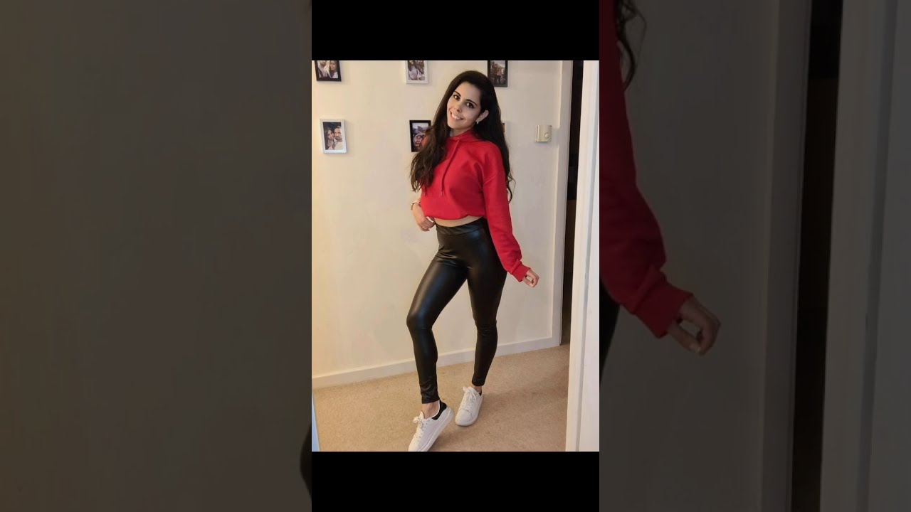 Elegant woman's in leather leggings pants outfits || leather outfit || faux leather leggings pants