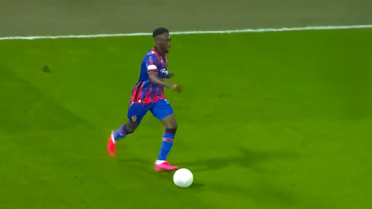 Bénie Traoré Talented world-class Ivorian player - 2025