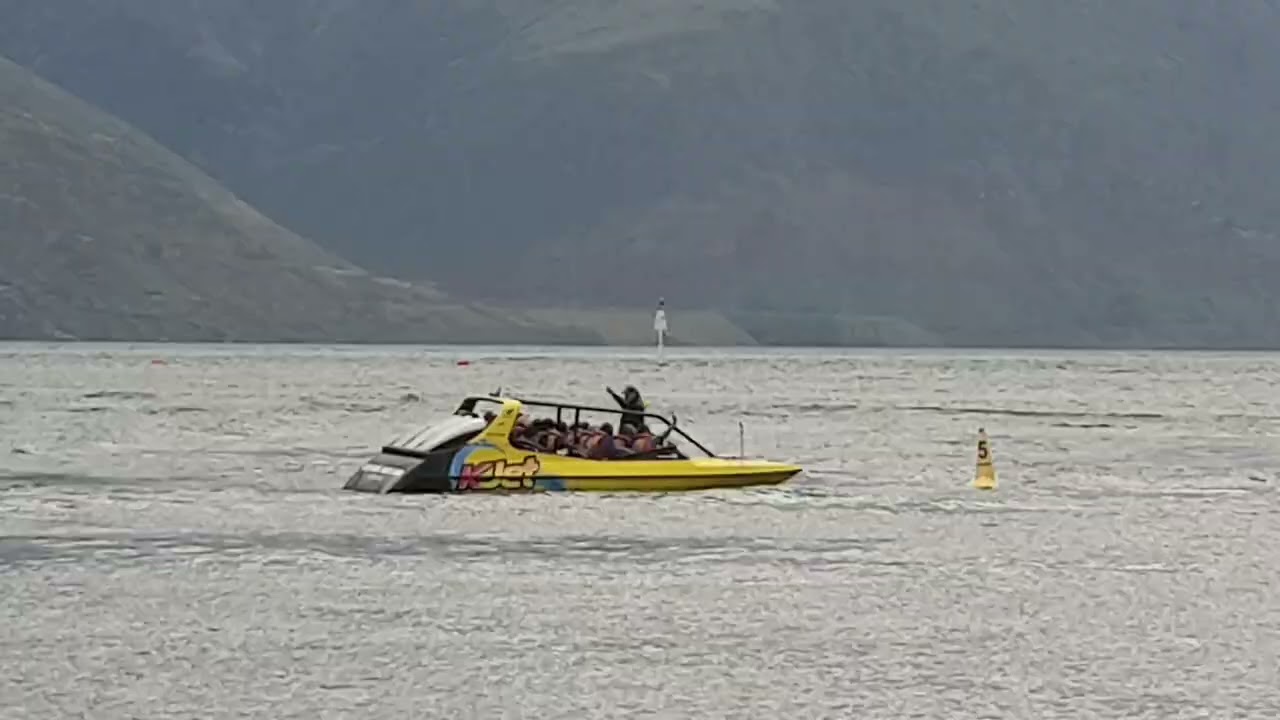 Queenstown New Zealand JetBoat Riding #traveler#tourism #explorer #adventure #buhayofw #buhayabroad 