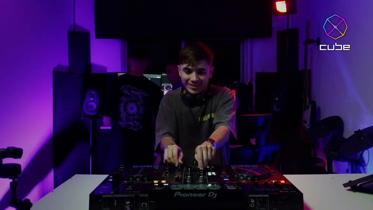 Cube Sessions. #004 Alejo Ansaldi Live Set.