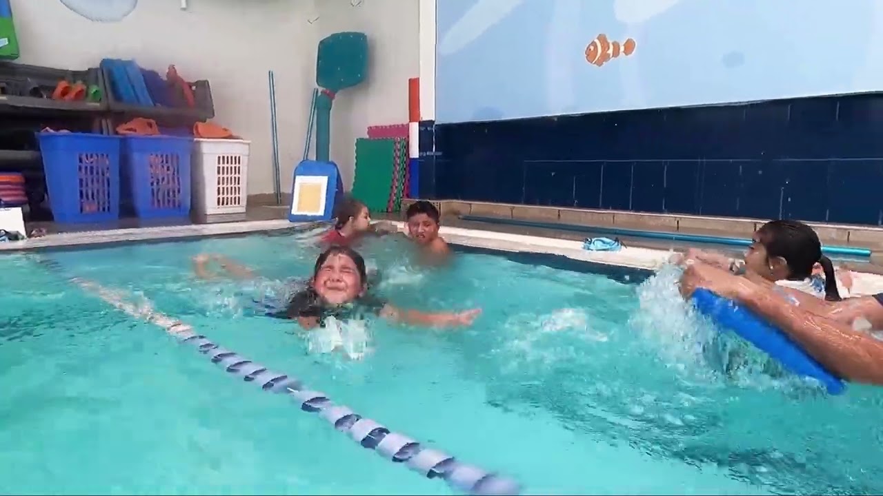 Escuela de Natación.  Semana Segura en Club Cañada