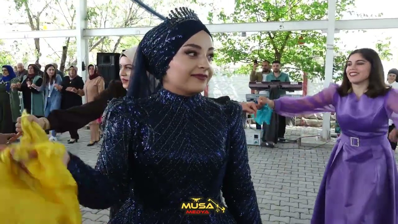 ÇALHAN AİLESİNİN NİŞAN TÖRENİ UĞUR ÖZKAL & PİYANİST FERDİ    #Musa_Medya