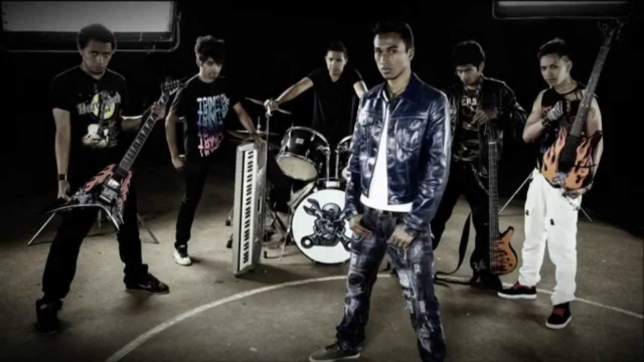 ALKINIAH - Andro farany (VIDEO OFFICIEL)