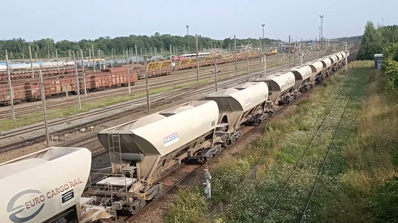 Triage ferroviaire de Tergnier un matin du mois d'août.