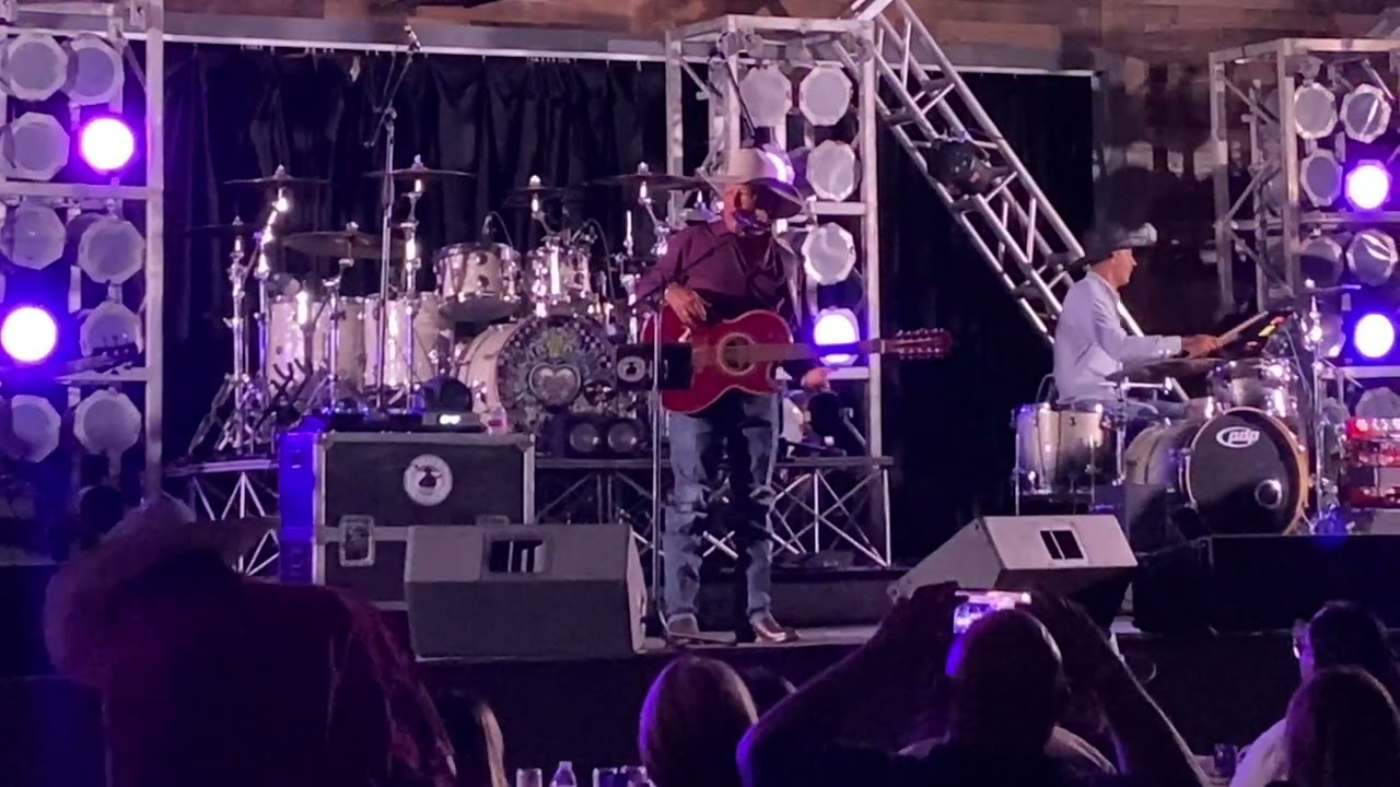 Marcos Orozco y Grupo Rebelde at Fiesta Ballroom, Seguin, TX. 08/16/25