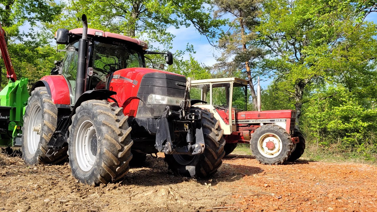 Broyage de Bois 2022 / Heizohack 8-400K / Case IH Puma 180 CVX Sounds / IH 844-SB / Claas Arion 420